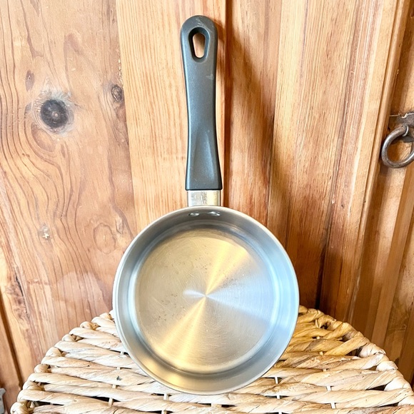 Tools Of The Trade Stainless Steel Pot With Glass Lid Size 1 Quart - Picture 5 of 12